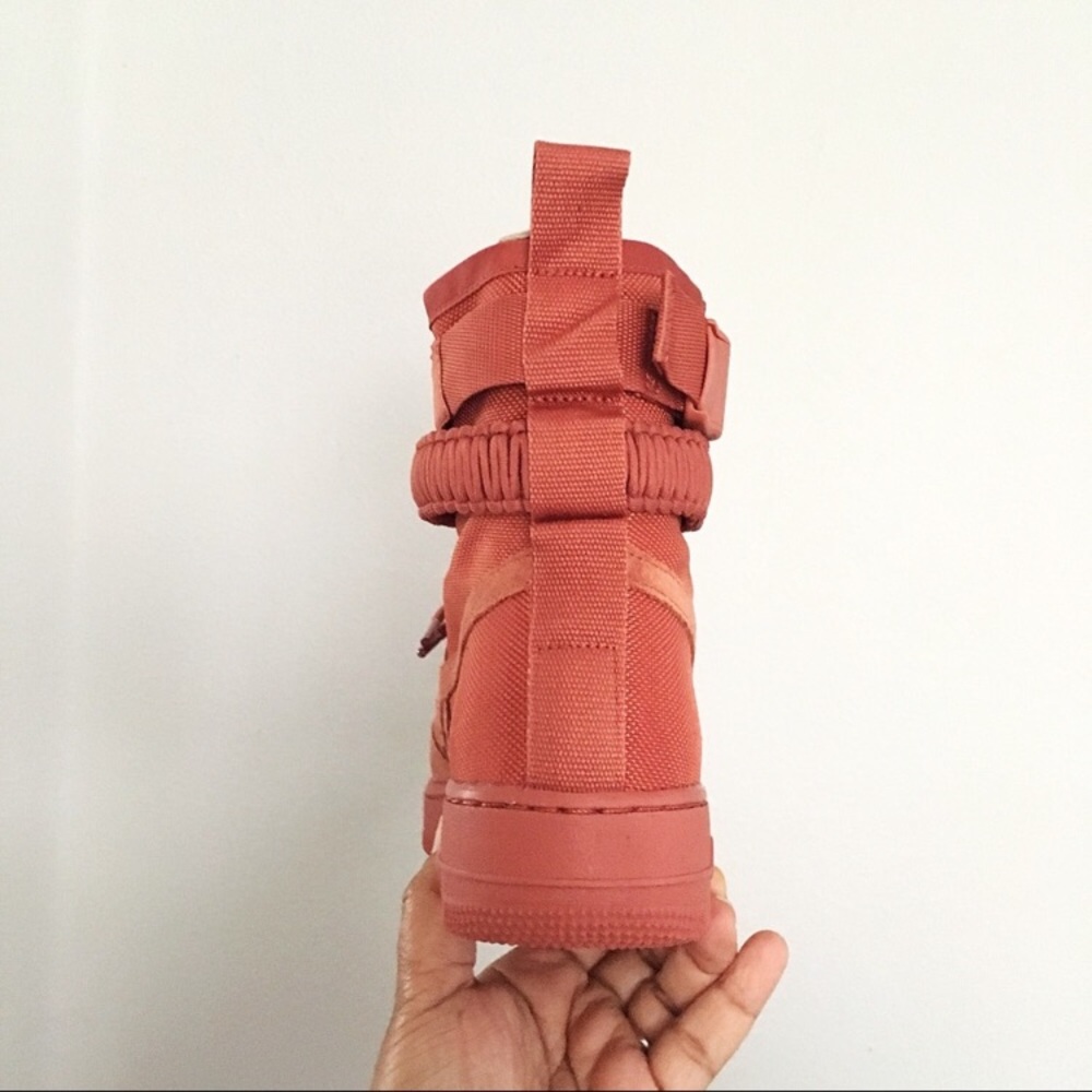 Nike SF AF1 Dusty Peach - Picture 3 of 7